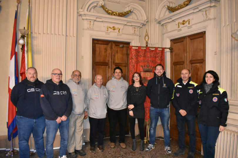 Consegnati in Comune i proventi della fiaccolata organizzata dagli Amici del Po